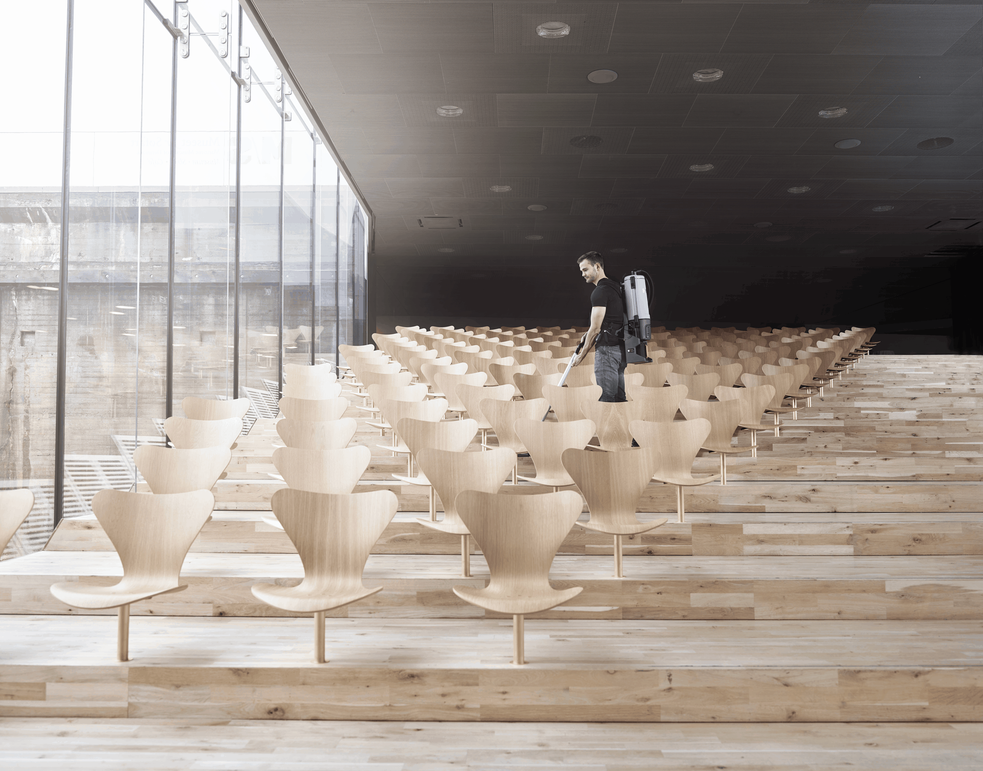 Nilfisk GD5 Battery Backpack - Image 3