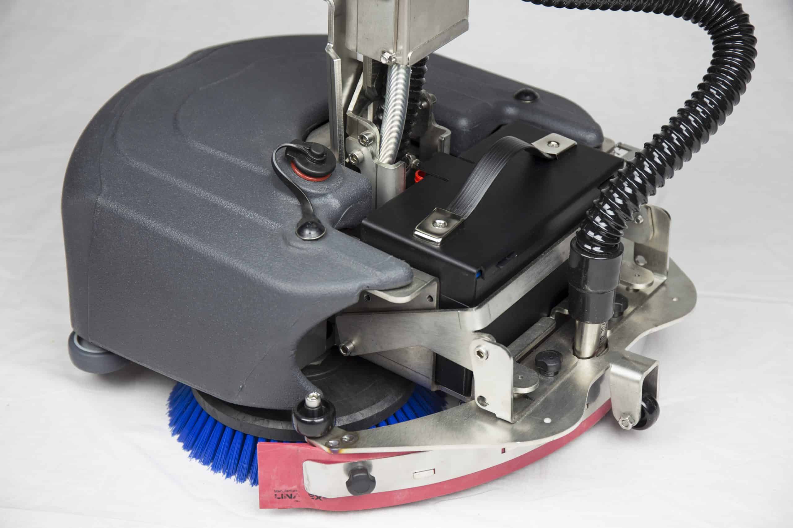 Cleanstar Mira 40 Battery Scrubber Dryer - Image 3